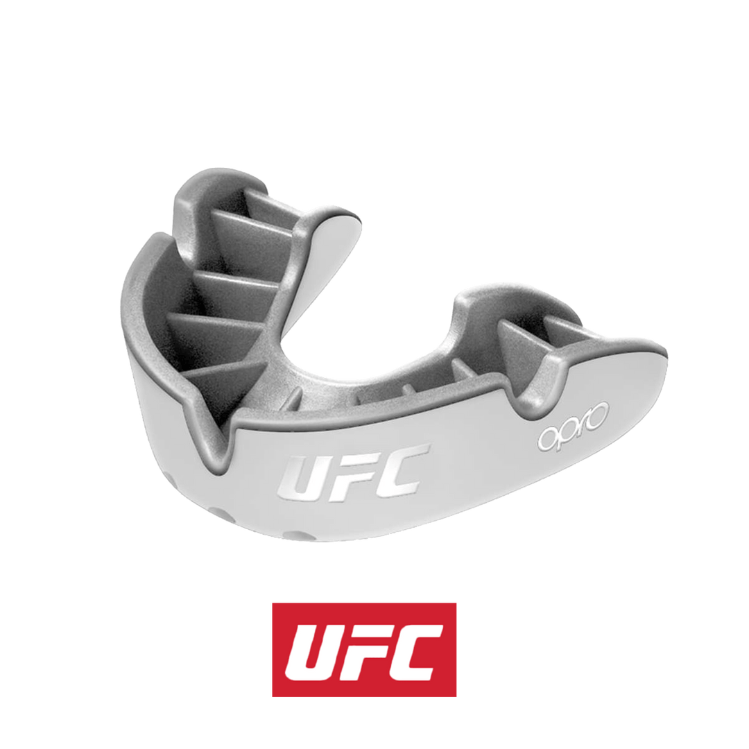セルフフィット（Gen5）/シルバーレベル/UFC/白&銀